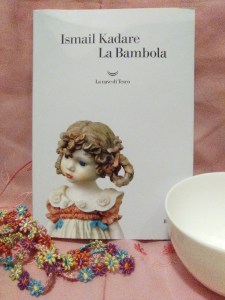 Kadare bambola copertina
