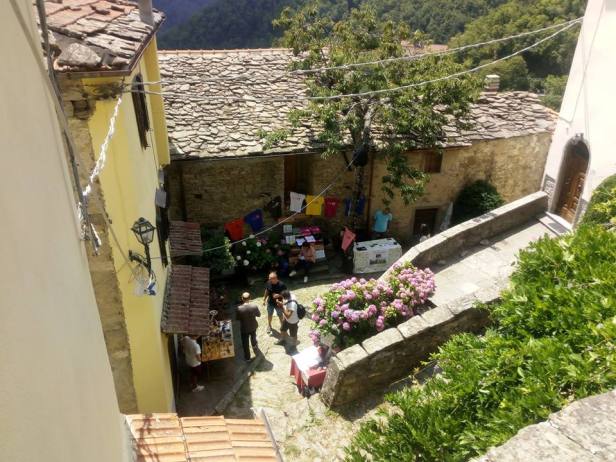 Montagna pistoiese paesino