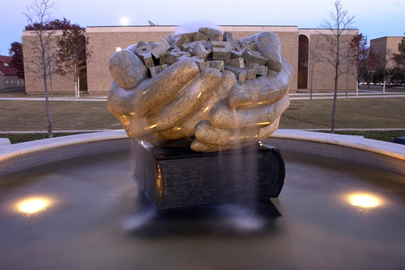 File name            	:DSC_6435.JPG
 File size            	:2.4